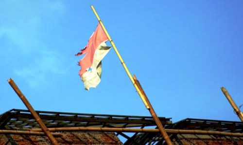 Bendera Indonesia lusuh