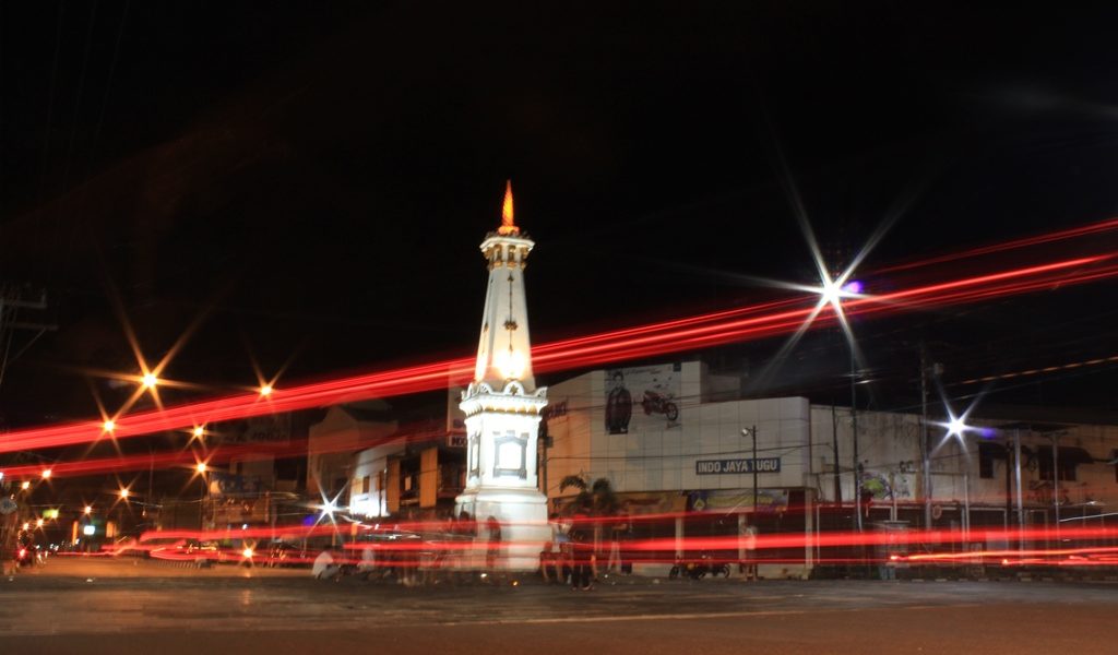 tugu jogja