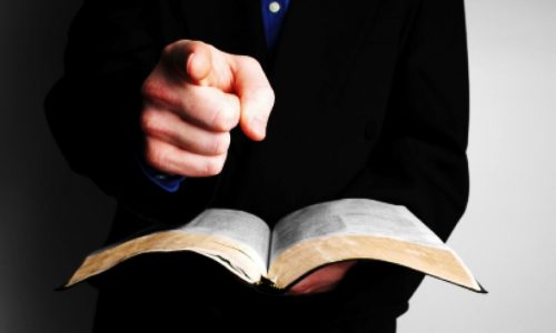 Mediocre dan Sebuah Label Bagi Penghujat